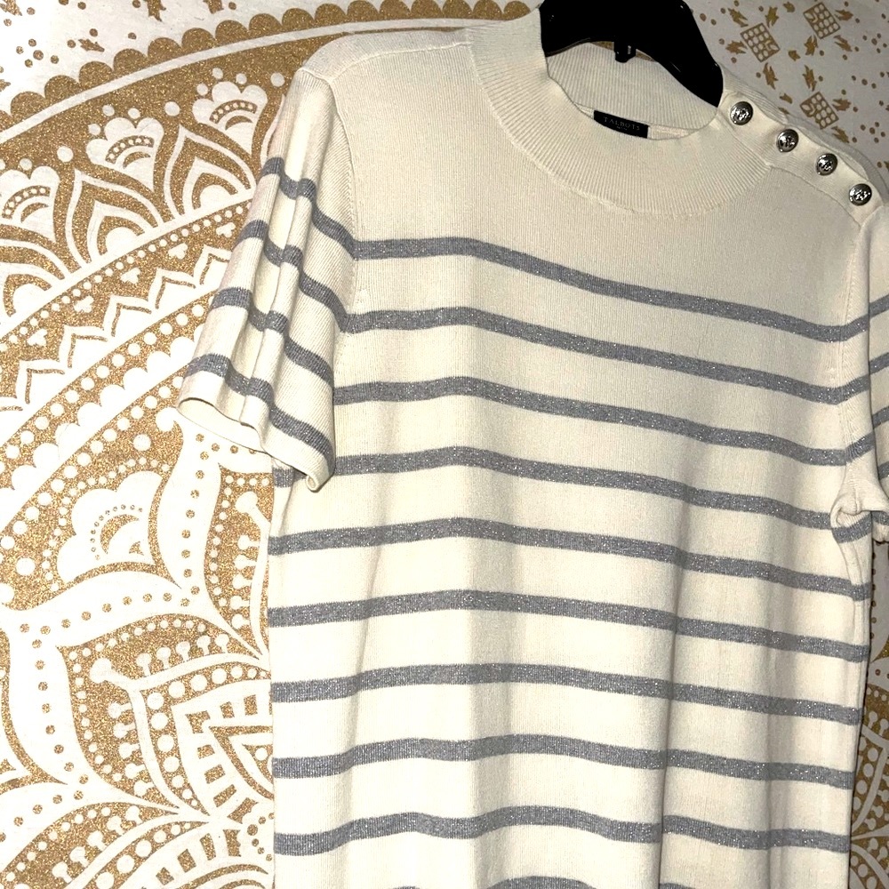 ✨HP✨ TALBOTS WHITE & GRAY STRIPED SHORT SLEEVED ROUND NECK SWEATER, SIZE LP - Picture 6 of 7